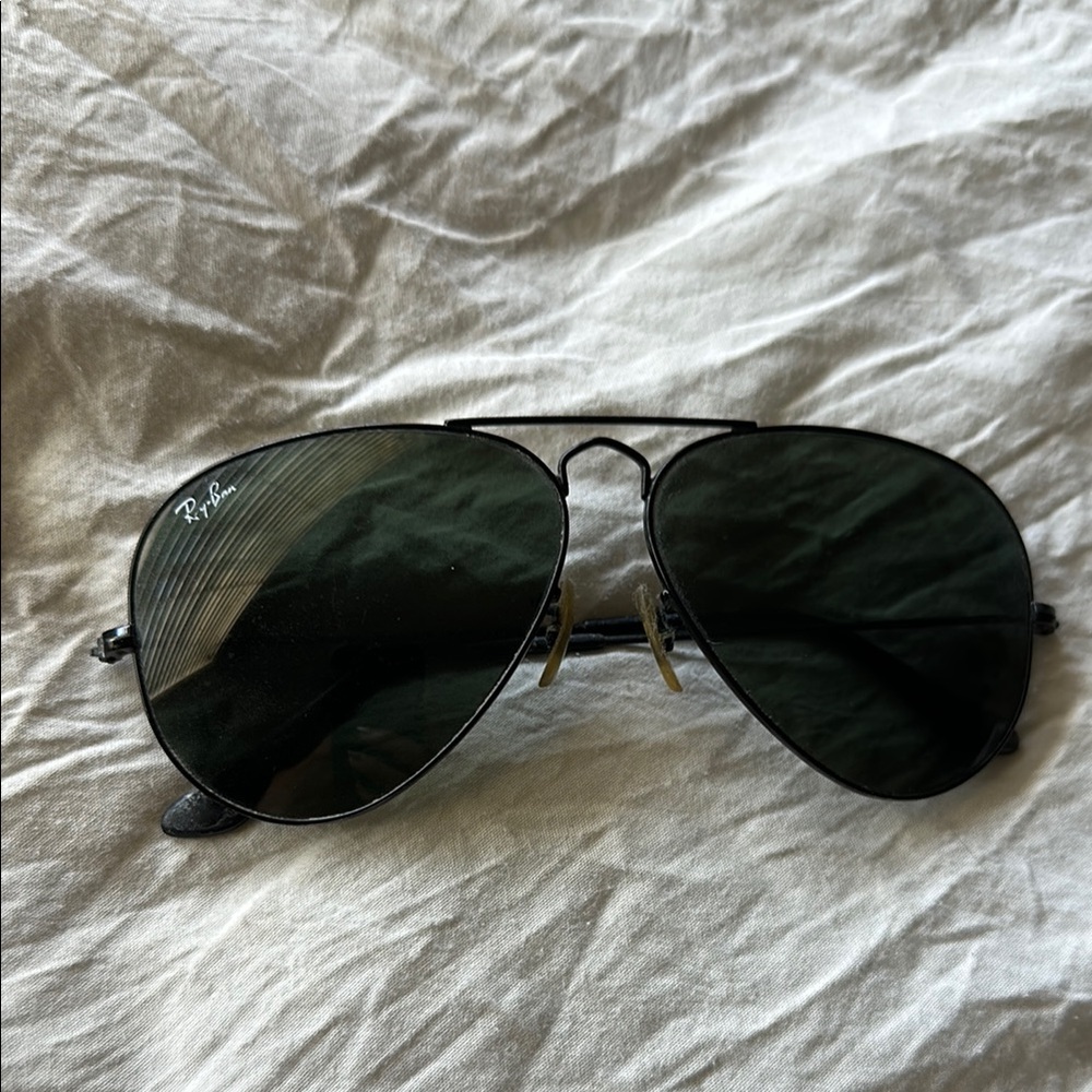 Ray-Ban Dark Aviator Sunglasses